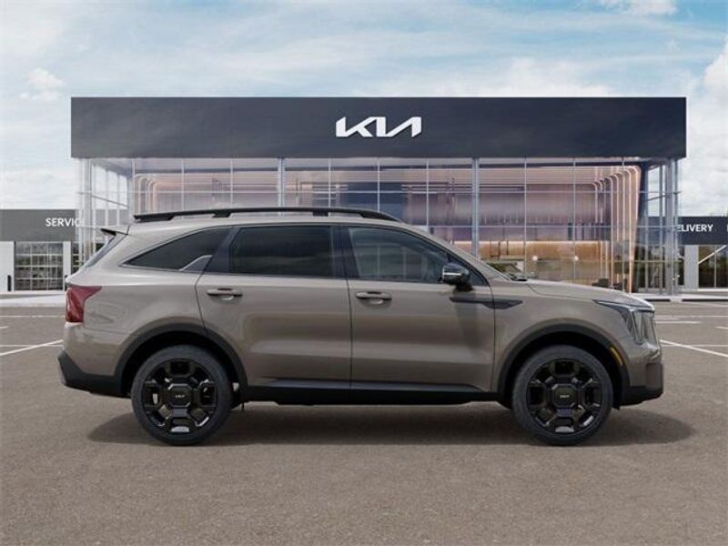 2025 Kia Sorento X-Line SXImage 7