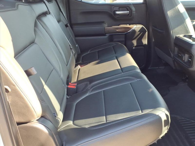 Used 2020 Chevrolet Silverado 1500 RSTImage 7