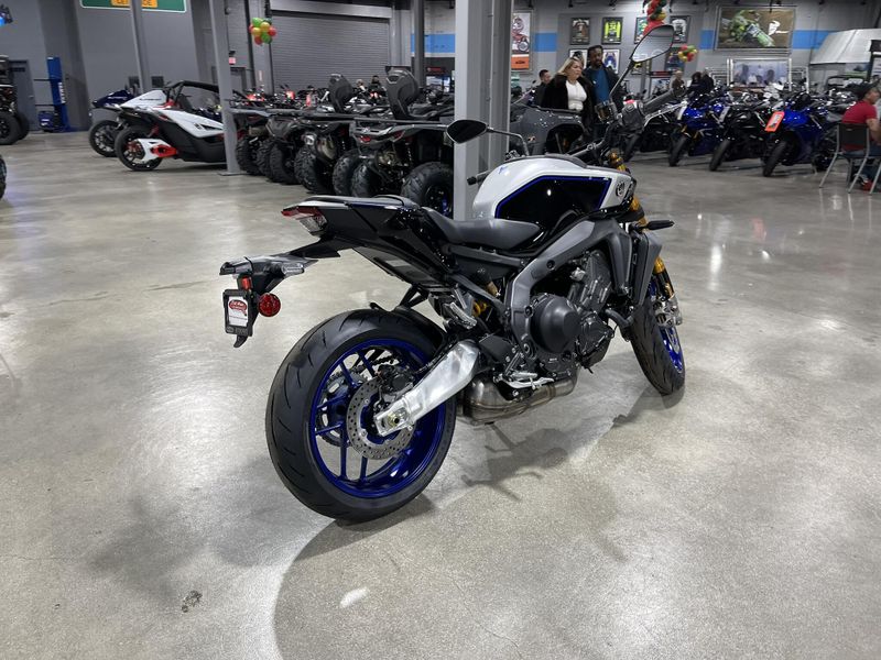 New 2025 Yamaha MT-09 SP Image 16