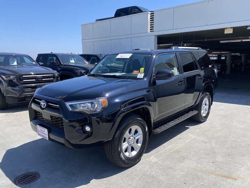 2023 Toyota 4Runner SR5Image 8