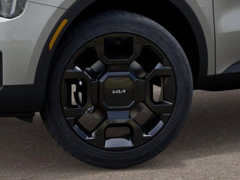 New 2026 Kia Sorento X-Line SXImage 10