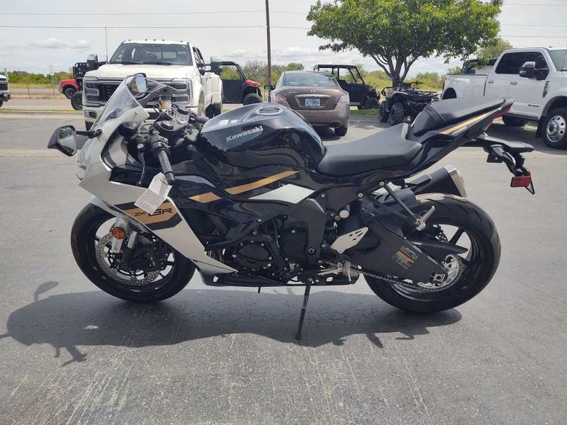 New 2026 Kawasaki NINJA ZX6R ABS 