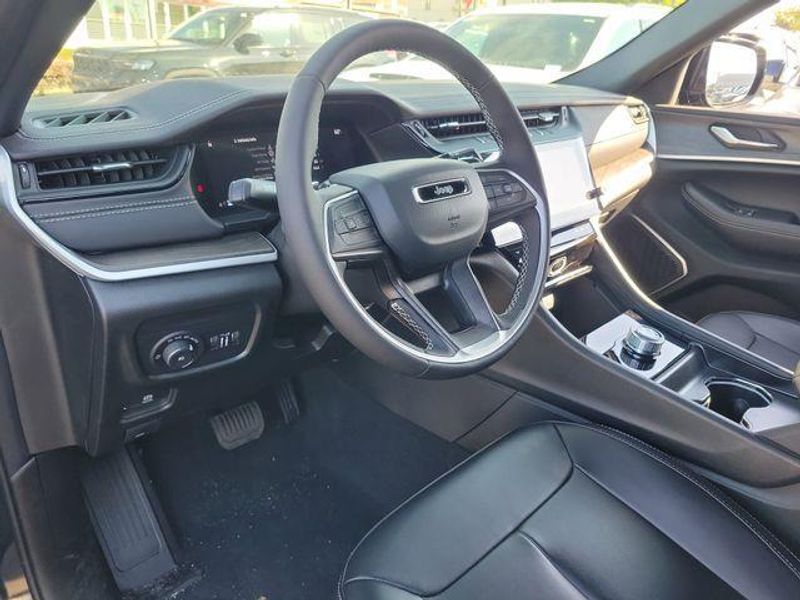 New 2026 Jeep Grand Cherokee Limited