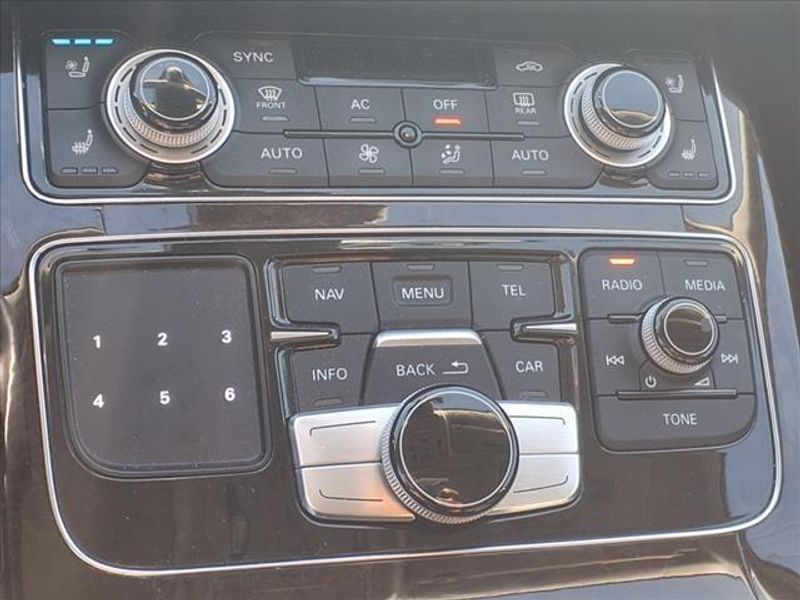 2012 Audi A8 L 4.2Image 25