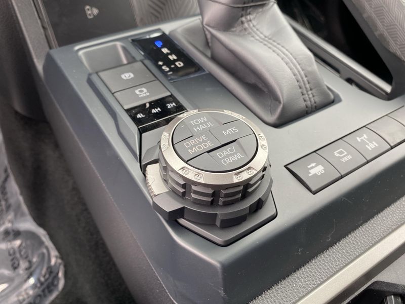2025 Toyota Tacoma TRD Off RoadImage 19