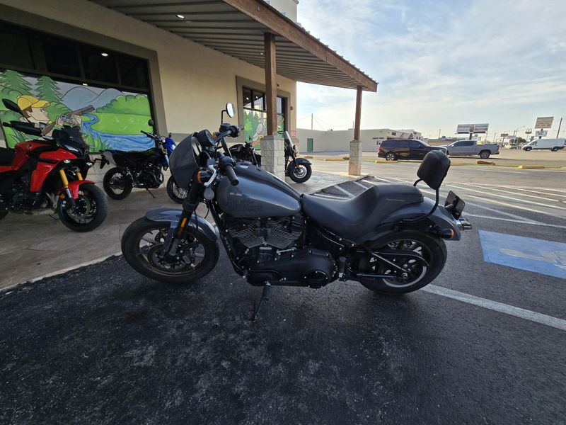 USED 2022 HARLEY SOFTAIL LOW RIDER S Image 3
