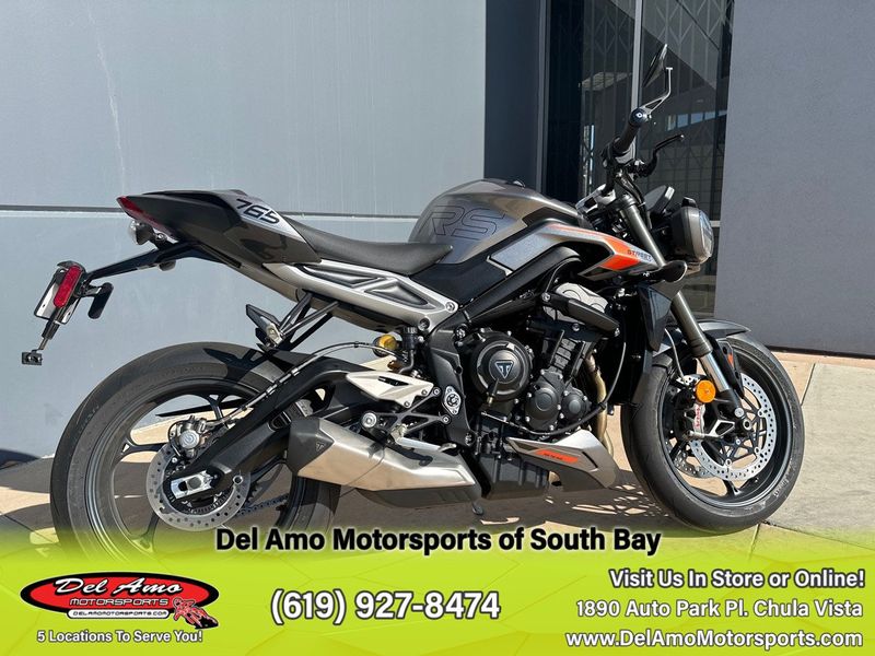 2024 Triumph STREET TRIPLE 765 RS  in a SILVER ICE exterior color. Del Amo Motorsports of South Bay (619) 547-1937 delamomotorsports.com 