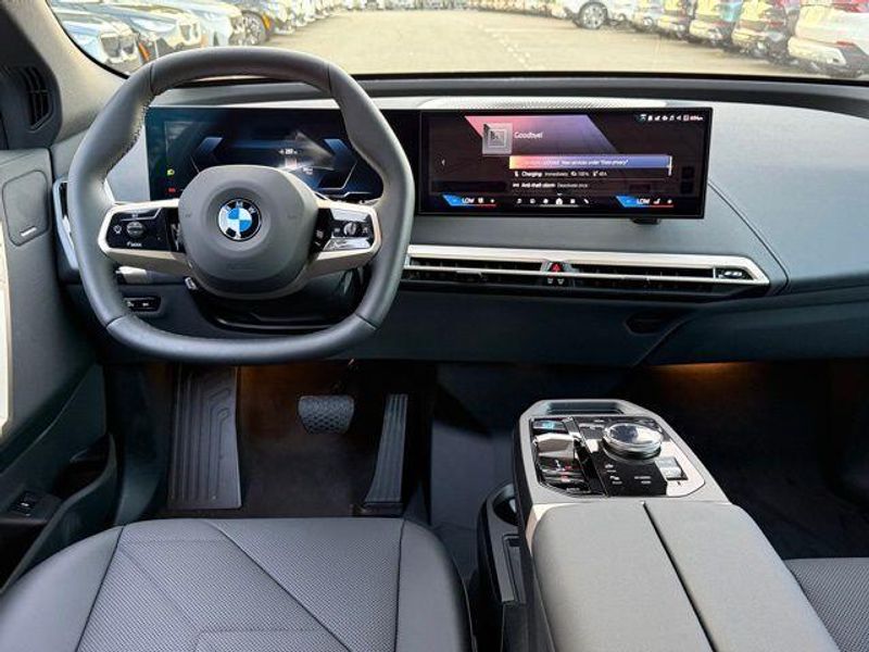 New 2026 BMW iX xDrive45Image 25
