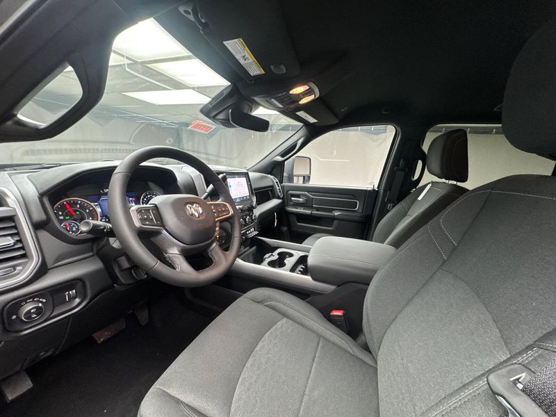 2025 RAM 2500 Big Horn Crew Cab 4x4 6