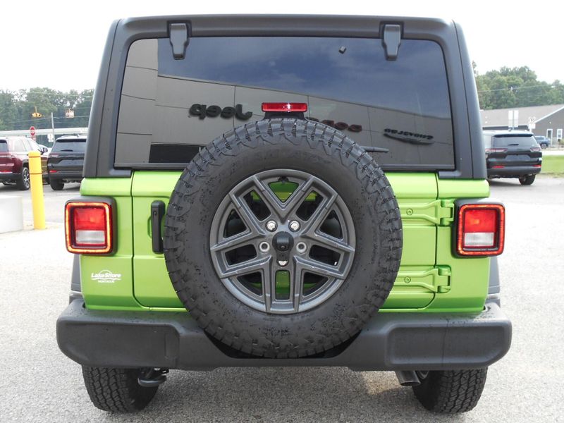 New 2025 Jeep Wrangler 4-door Sport SImage 29
