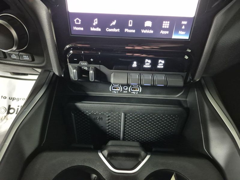 2025 RAM 1500 Big Horn Crew Cab 4x4 6