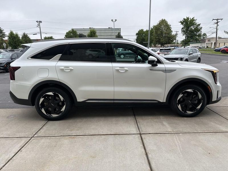 2025 Kia Sorento Plug-In Hybrid SX PrestigeImage 4