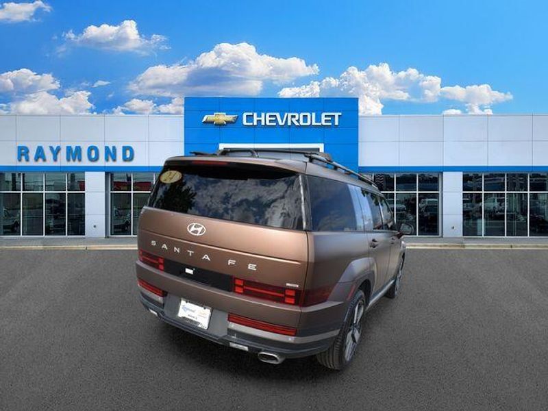 Used 2024 Hyundai Santa Fe LimitedImage 4
