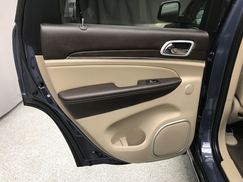 2021 Jeep Grand Cherokee SummitImage 8