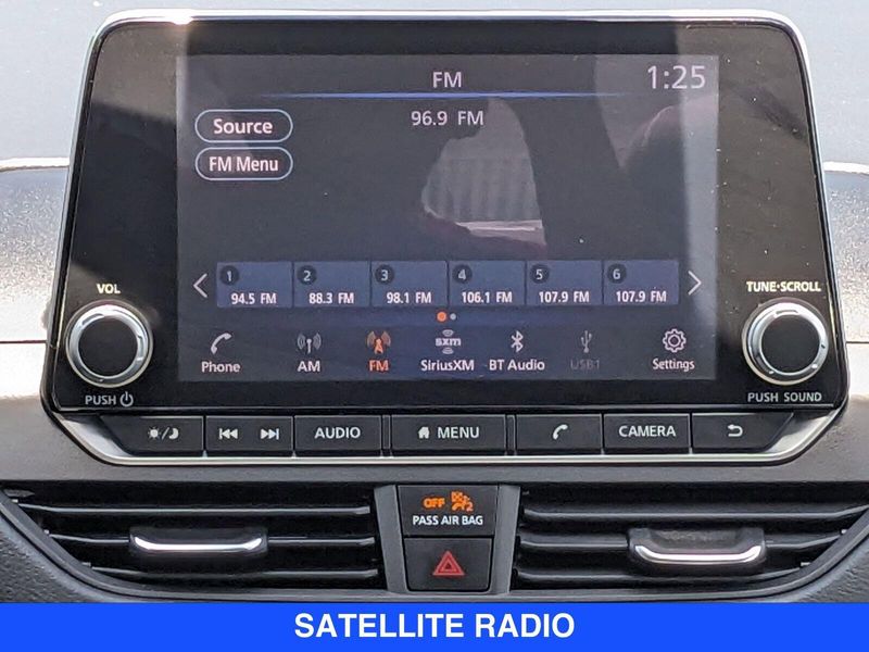 2022 Nissan Altima 2.5 SV photo 16