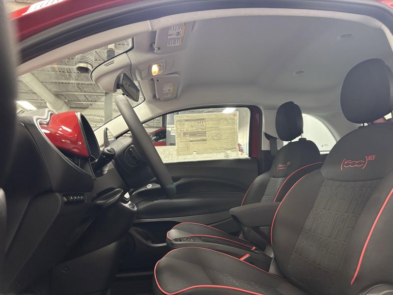 2024 Fiat 500e Inspi(red)Image 3