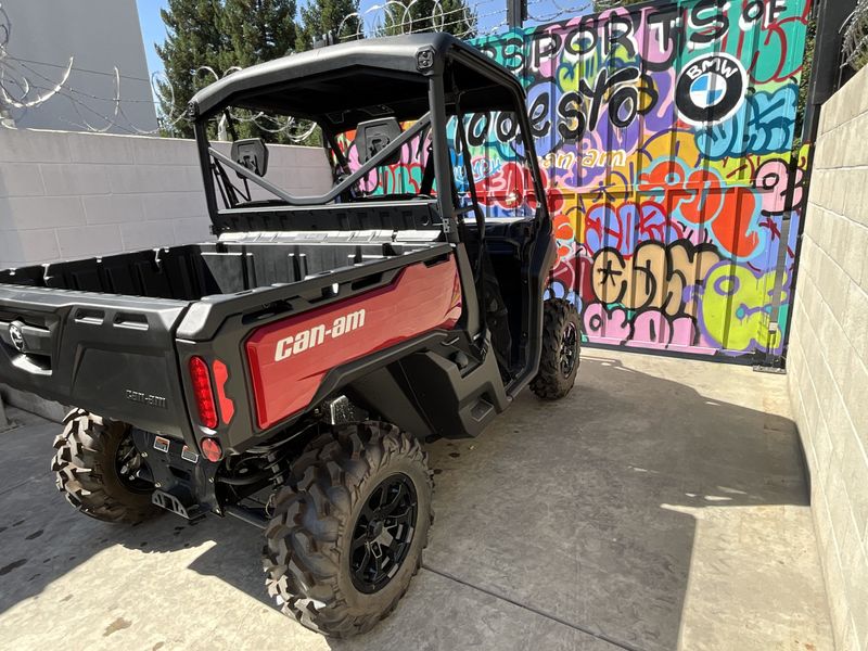 2024 Can-Am DEFENDER XT 64 HD10Image 6