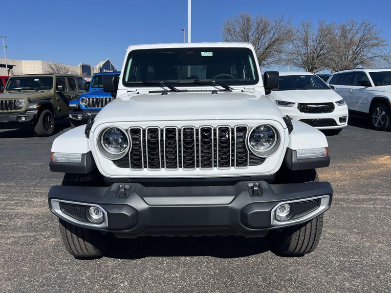 New 2026 Jeep Wrangler 4-door SaharaImage 2