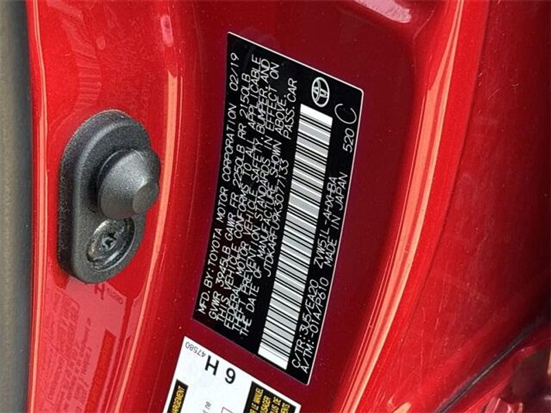 2019 Toyota Prius LImage 31