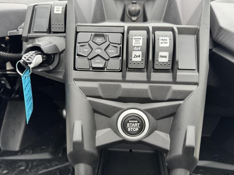 NEW 2026 CAN-AM MAVERICK X3 MAX RS TURBO RR Image 8