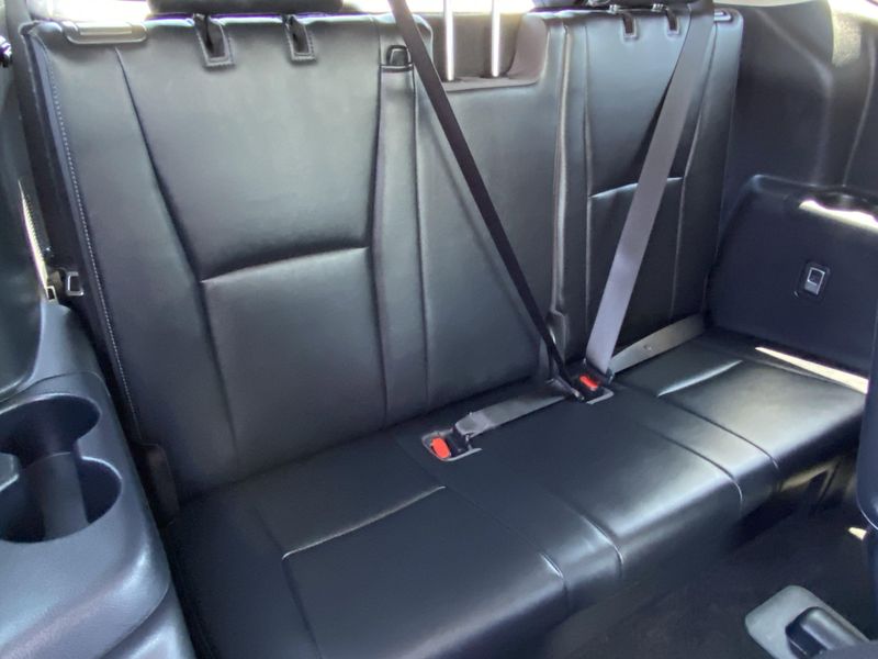 Used 2023 Toyota Highlander PlatinumImage 13