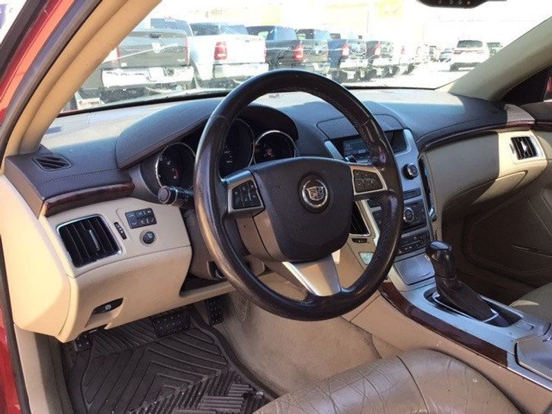 2008 Cadillac CTS BaseImage 9