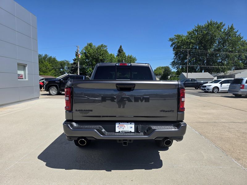New 2025 RAM 1500 LaramieImage 7