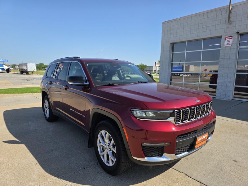 Used 2022 Jeep Grand Cherokee L LimitedImage 2