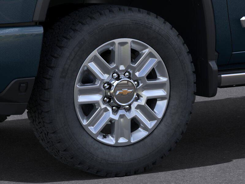 2025 Chevrolet Silverado 2500HD High CountryImage 9