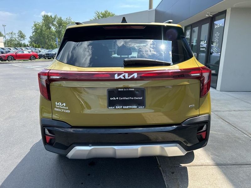 Used 2024 Kia Seltos SXImage 6