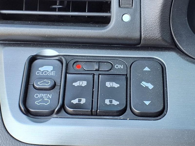 2010 Honda Odyssey TouringImage 6
