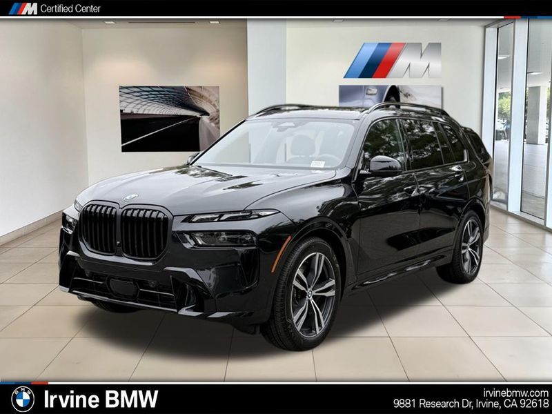 2026 BMW X7 xDrive40iImage 1