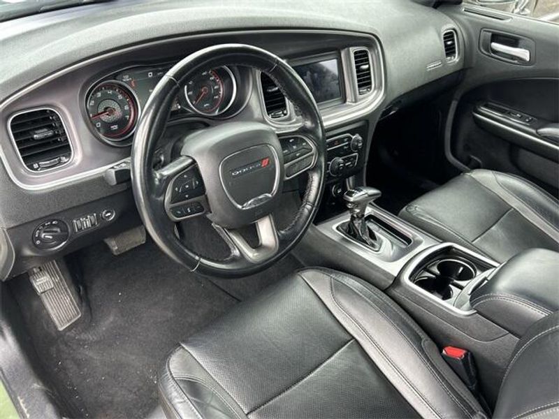 2022 Dodge Charger SXTImage 17