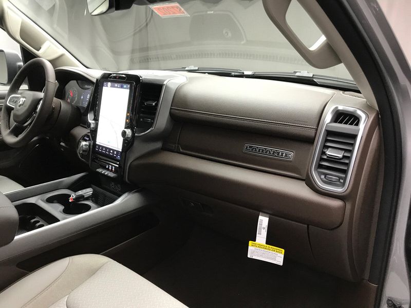 New 2025 RAM 1500 Laramie Crew Cab 4x4 5