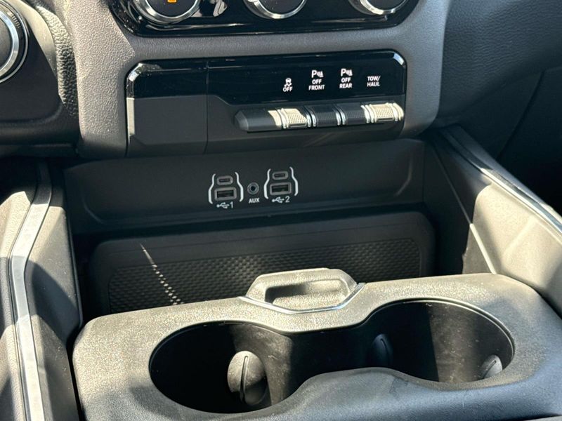 New 2026 RAM 1500 Big Horn Crew Cab 4x4 5'7' Box