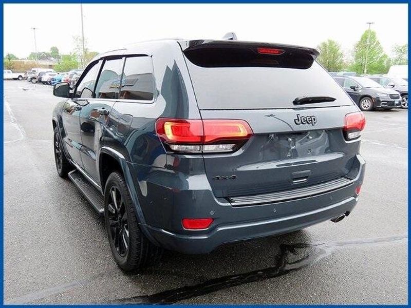 2017 Jeep Grand Cherokee AltitudeImage 5