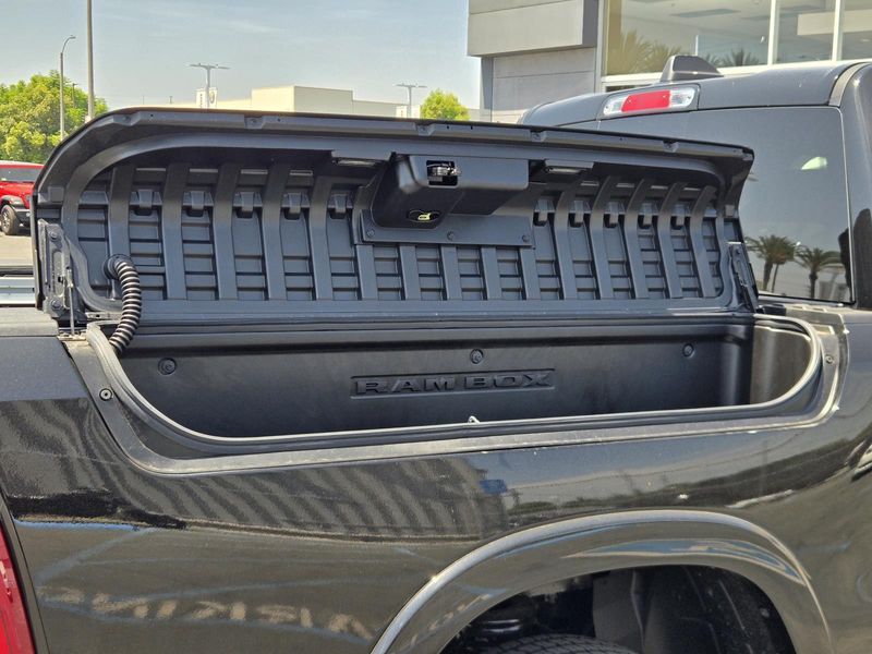 New 2026 RAM 1500 Big Horn Crew Cab 4x2 5'7' Box