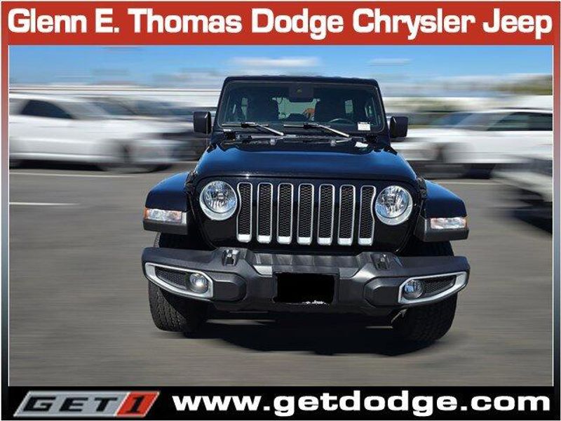2021 Jeep Wrangler Unlimited Sahara photo 2