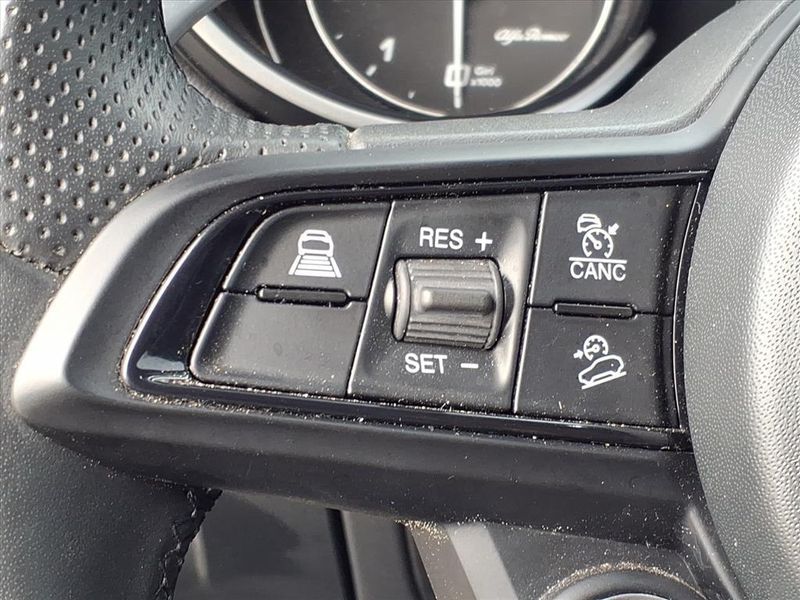 Used 2023 Alfa Romeo Stelvio SprintImage 21