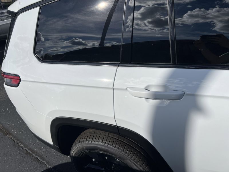 New 2025 Jeep Grand Cherokee L Limited 4x4Image 6