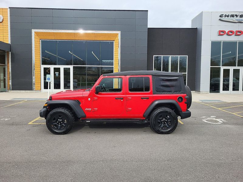Used 2018 Jeep Wrangler Unlimited SportImage 2