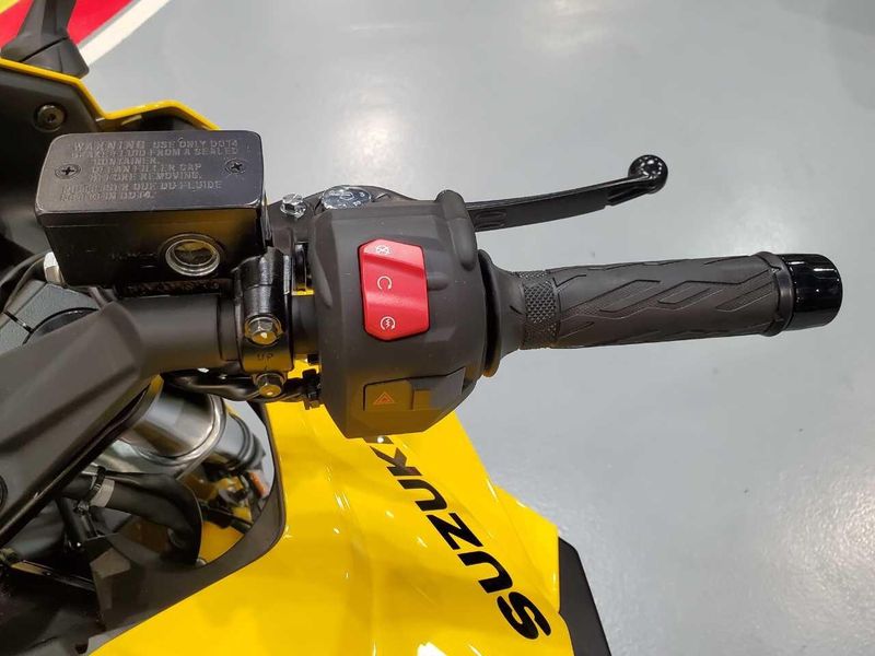 Used 2024 Suzuki GSX-8R Image 13