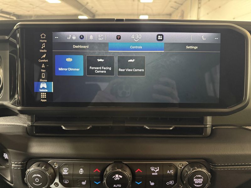 New 2026 Jeep Gladiator Mojave X 4x4Image 32