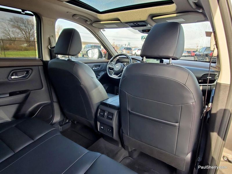 Used 2023 Nissan Rogue SL