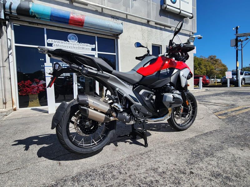 2026 BMW R 1300 GSImage 12