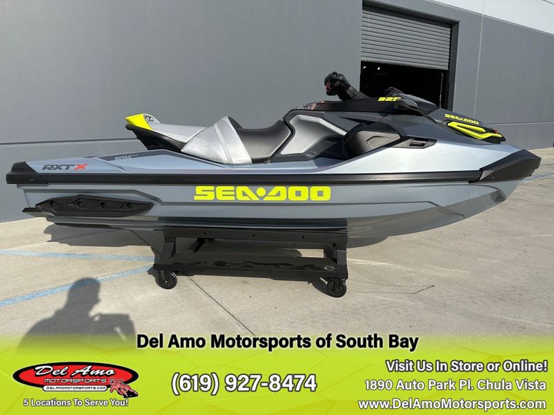 2024 Sea-Doo 10RC  in a ICE METAL / MANTA GREEN exterior color. Del Amo Motorsports of South Bay (619) 547-1937 delamomotorsports.com 