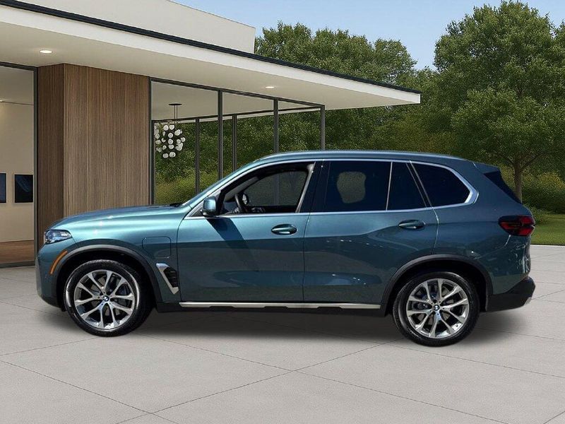 Used 2026 BMW X5 xDrive50eImage 13