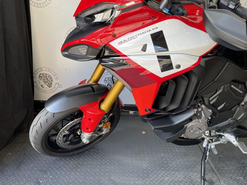 2023 Ducati V4 PIKES PEAK