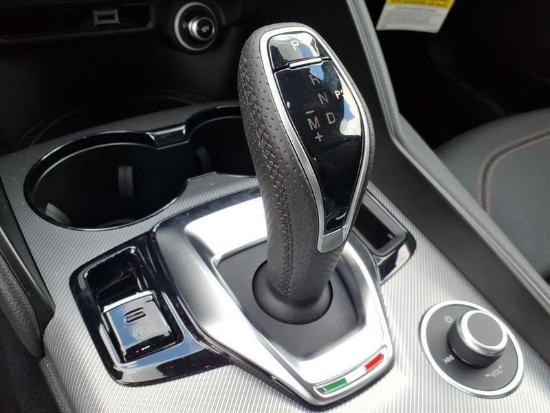 New 2025 Alfa Romeo Giulia Intensa RwdImage 23