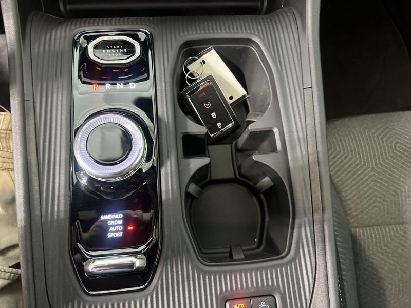New 2026 Jeep Cherokee Laredo 4x4Image 26